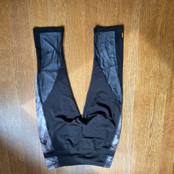 Lucy Leggings - Picture 11 of 14